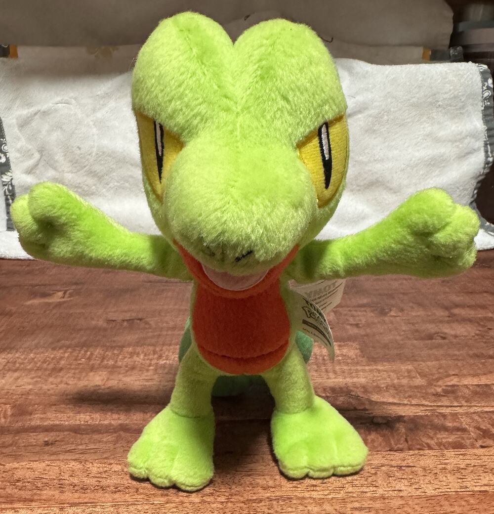 2016 Tomy Pokemon 9" Treecko Plush Stuffed Toy